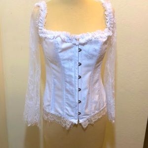 NWOT White Corset With Longs-leaves. Size XL..